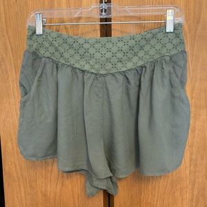 American Eagle Flowy Shorts